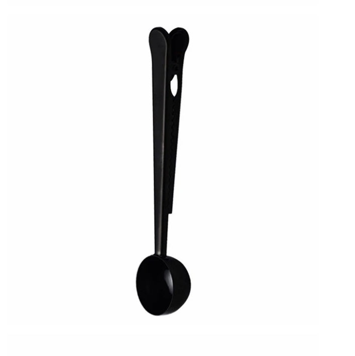 Multifunctional spoon/bucket and clamp in one